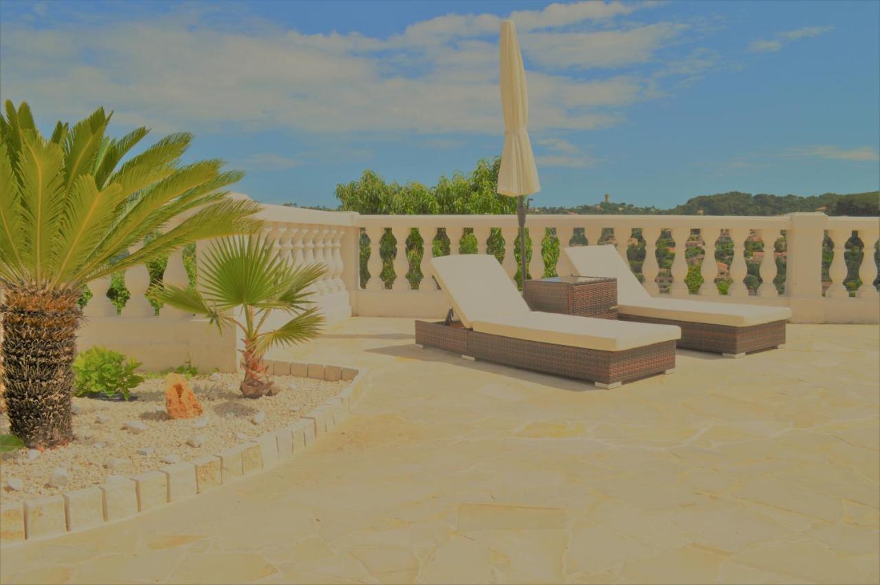 Bed & Breakfast La Terre Des Lauriers 3*